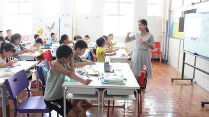 英媒关注中国工厂为留守儿童办日托班:用亲子福利吸引工人